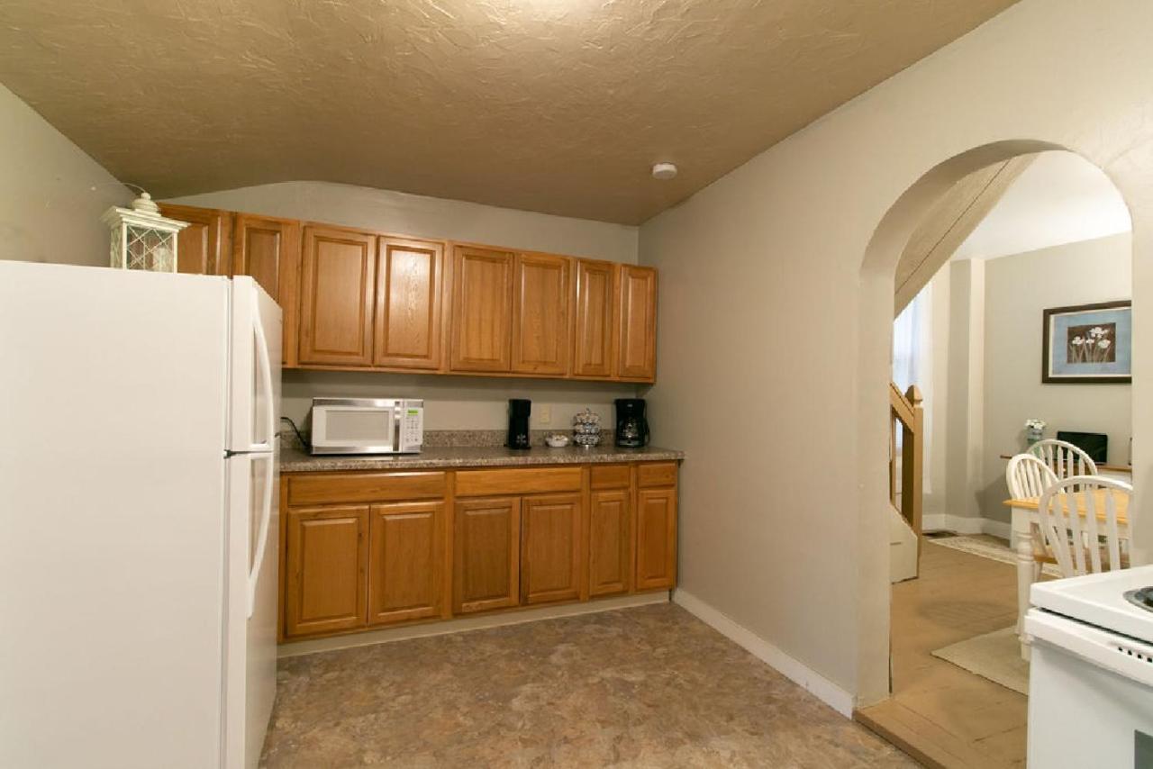 Downtown 2 Bedroom Cottage, Sleeps 6, Walking Distance To Honeywell, Downtown Restaurants, Shopping Wabash 외부 사진