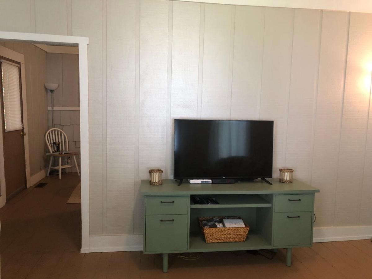 Downtown 2 Bedroom Cottage, Sleeps 6, Walking Distance To Honeywell, Downtown Restaurants, Shopping Wabash 외부 사진